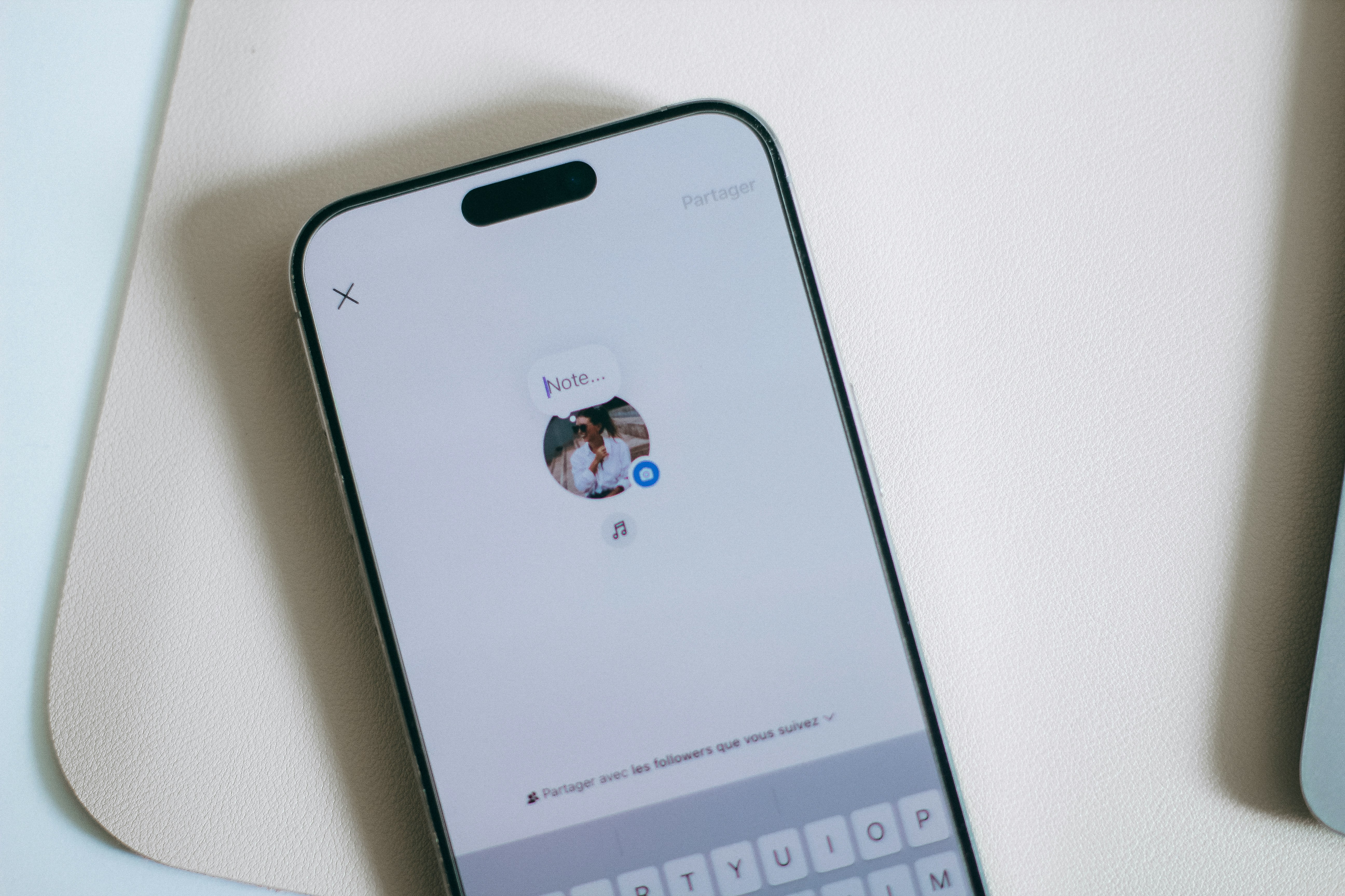 How to Use Instagram Notes: The New Way to Leave Short Updates